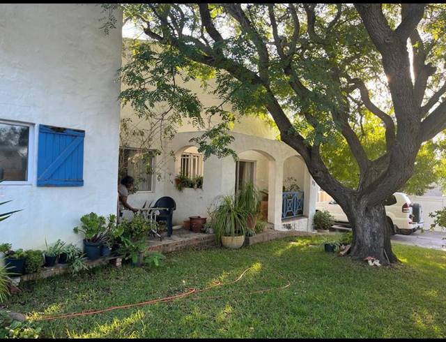 5 BEDROOM HOUSE FOR SALE IN TABLE VIEW